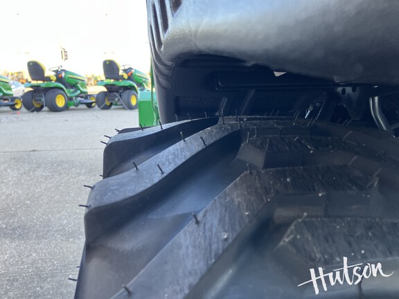 Photo of 2025 John Deere 1025R