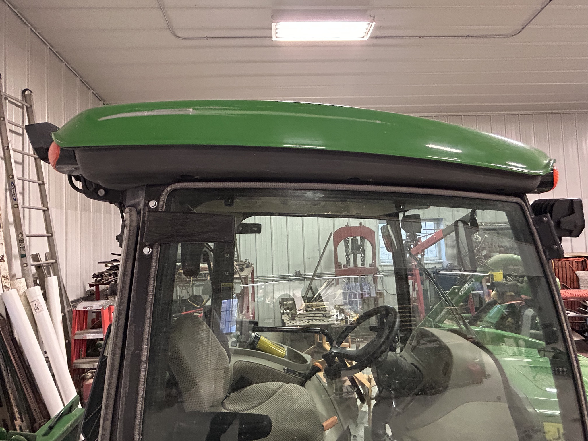  2024 John Deere 3046R at Heritage Tractor in Carthage, IL