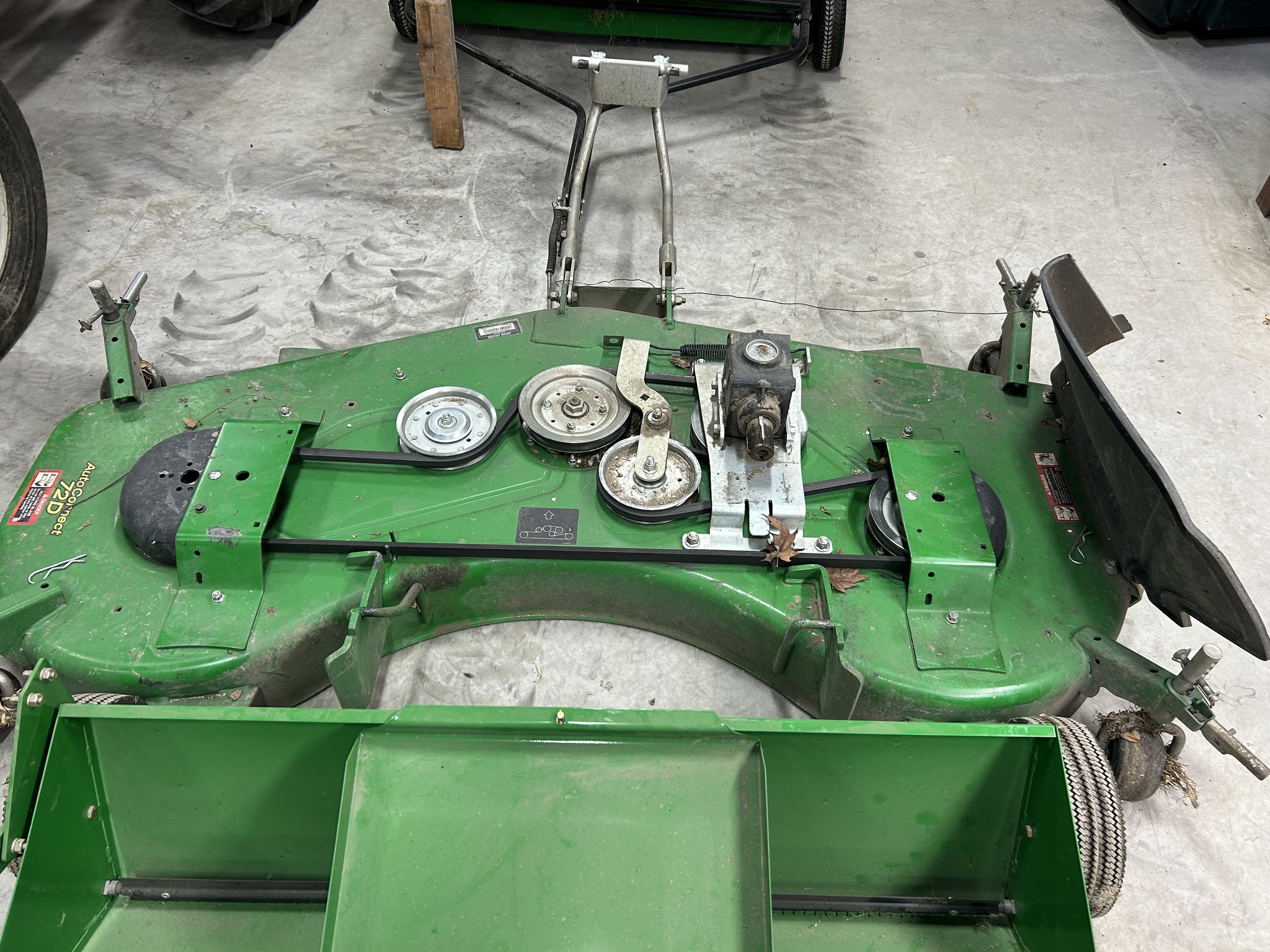  2024 John Deere 3046R at Heritage Tractor in Carthage, IL