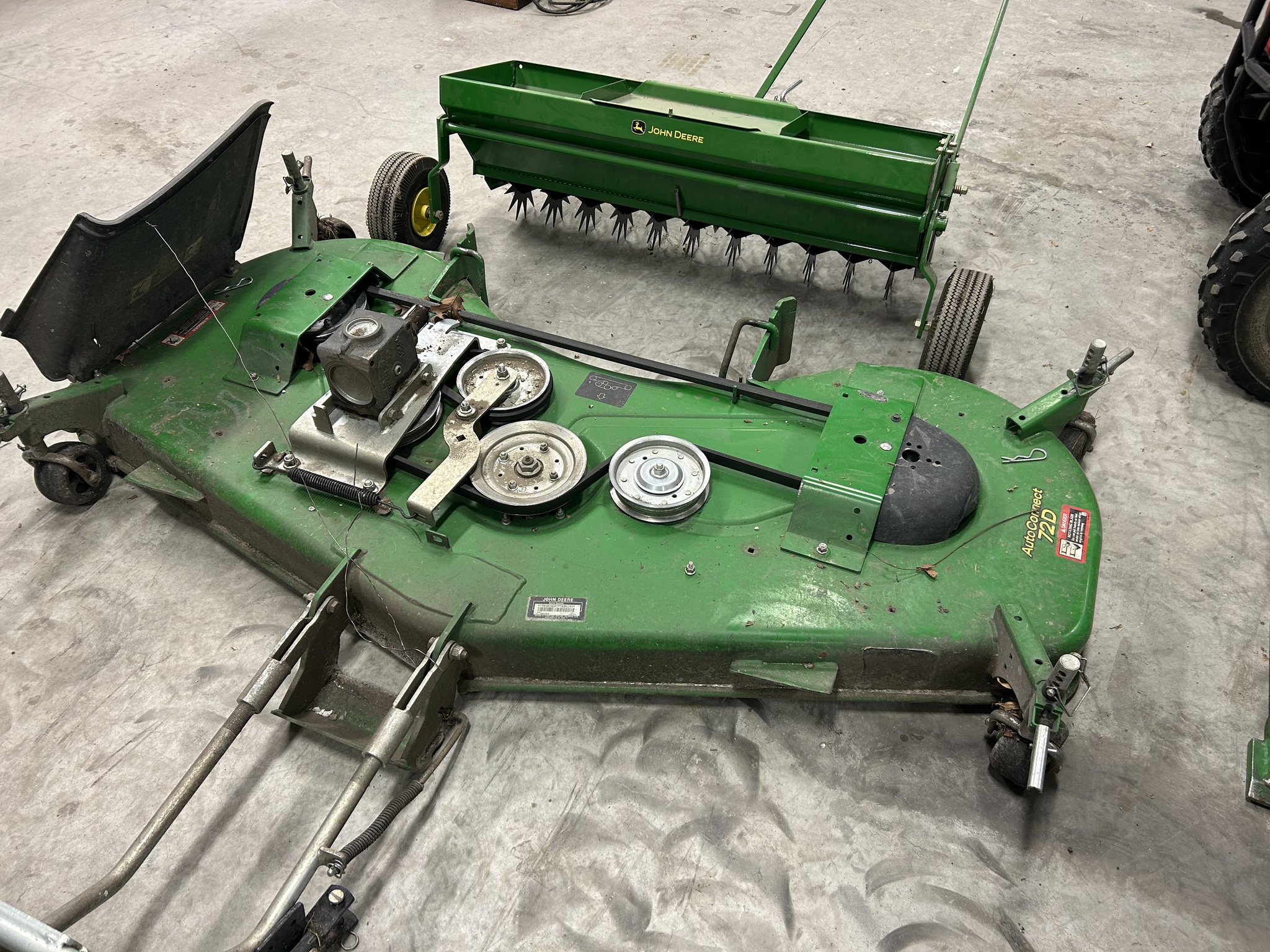  2024 John Deere 3046R at Heritage Tractor in Carthage, IL
