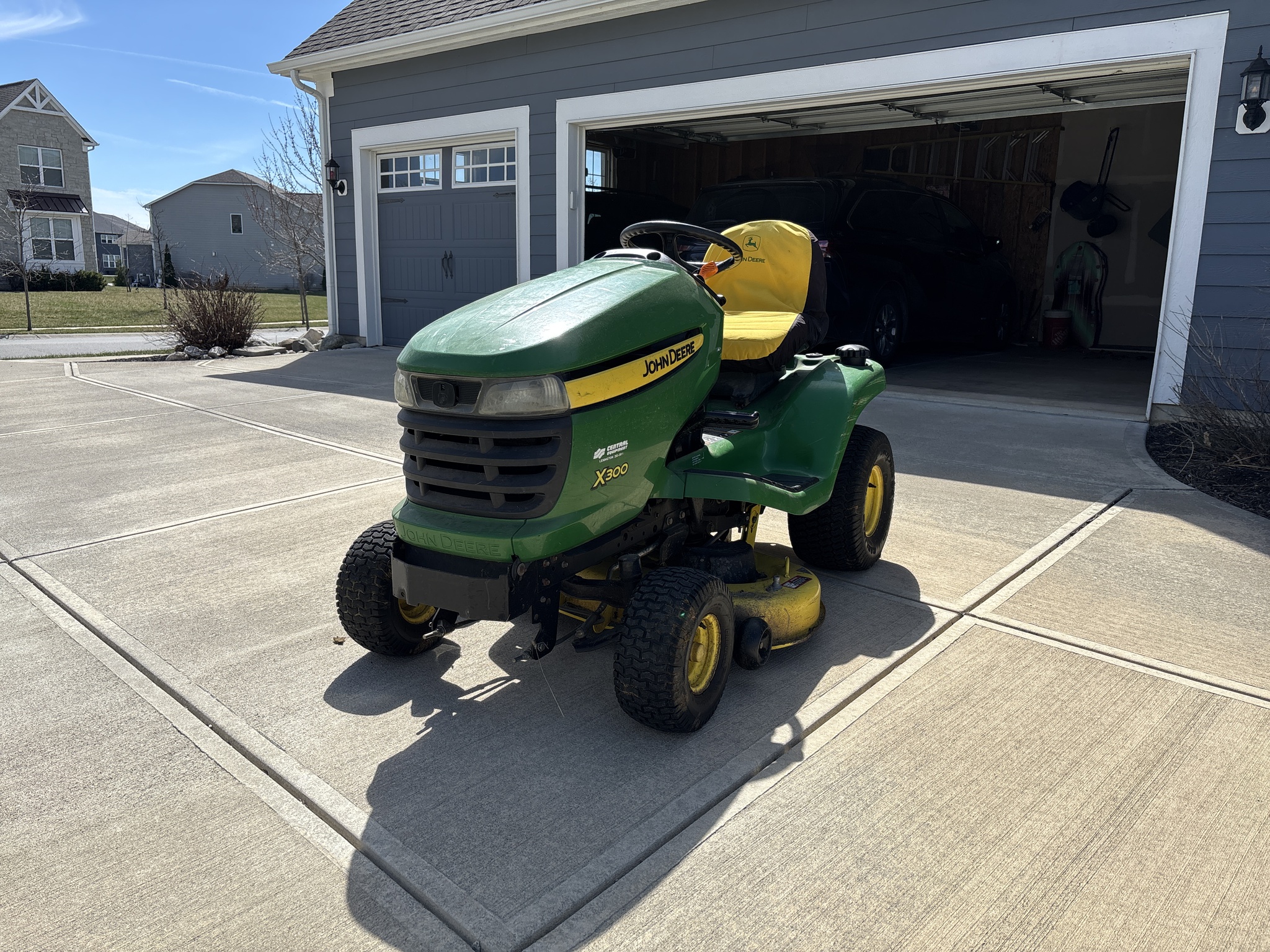 Used 2006 John Deere X300 Lawn & Garden Tractors at Koenig Equipment in Knightstown, IN - PhotoXL0