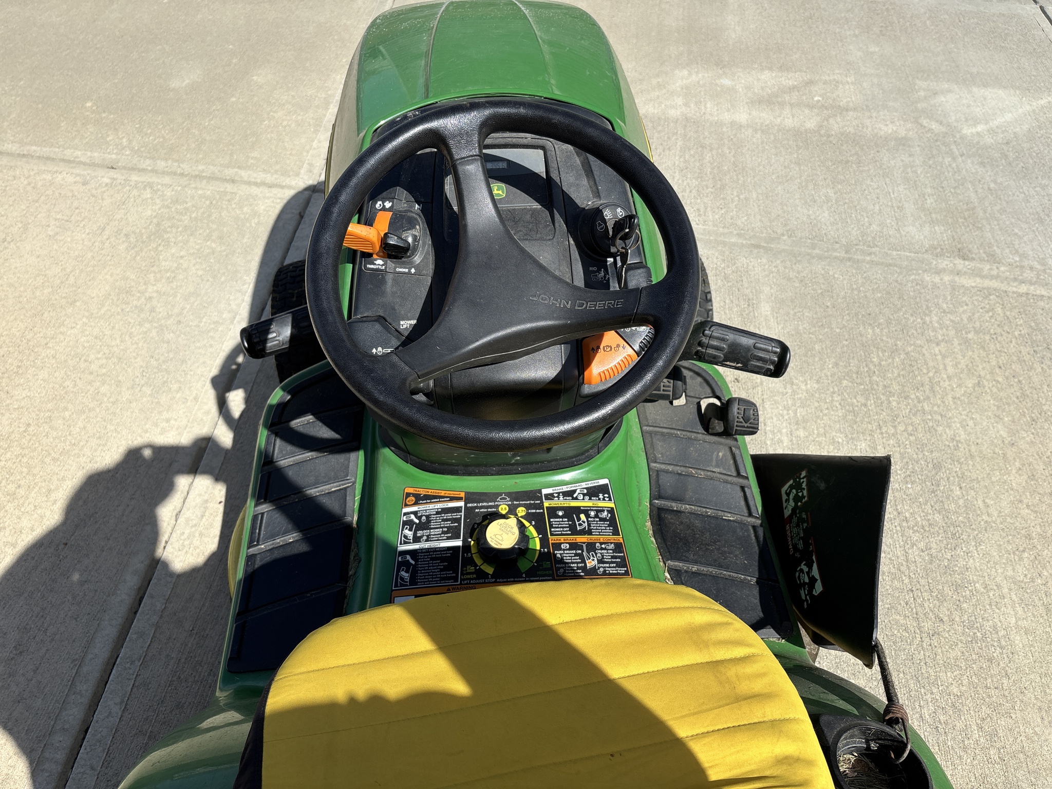 Used 2006 John Deere X300 Lawn & Garden Tractors at Koenig Equipment in Knightstown, IN - PhotoXL15