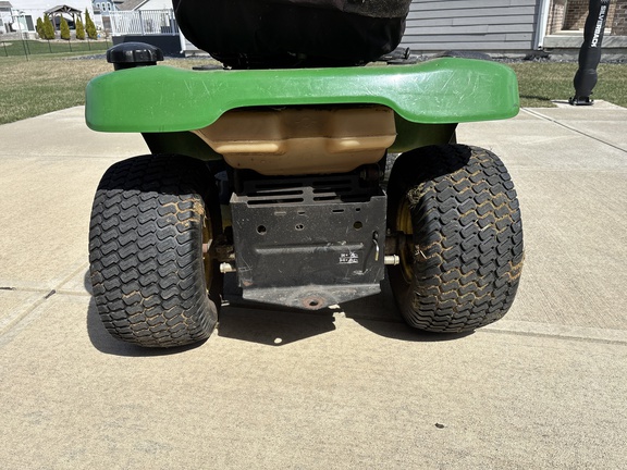 Used 2006 John Deere X300 Lawn & Garden Tractors at Koenig Equipment in Knightstown, IN - Photo9