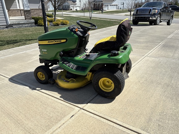 Used 2006 John Deere X300 Lawn & Garden Tractors at Koenig Equipment in Knightstown, IN - Photo6
