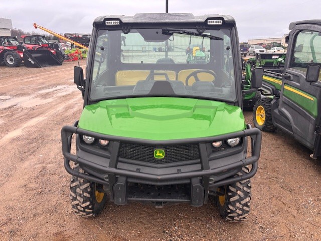 2020 John Deere XUV835M HVAC Cab Image 3