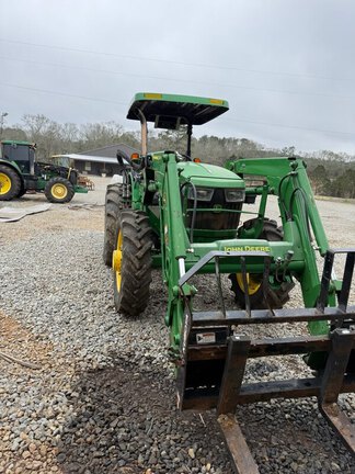 2020 John Deere 5075E Photo 7