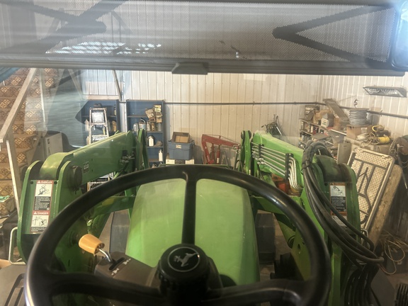 Used 2009 John Deere 7830 Row Crop Tractors at Horizon Ag & Turf in Edmonton West, AB - Photo11