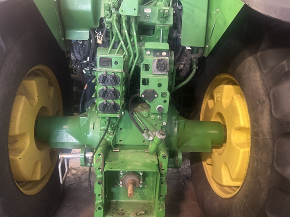 Used 2009 John Deere 7830 Row Crop Tractors at Horizon Ag & Turf in Edmonton West, AB - Photo18