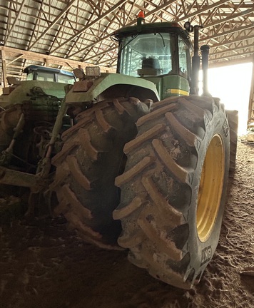 Photo of 1997 John Deere 9300