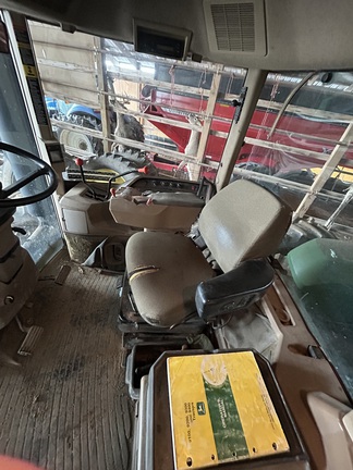 Photo of 1997 John Deere 9300