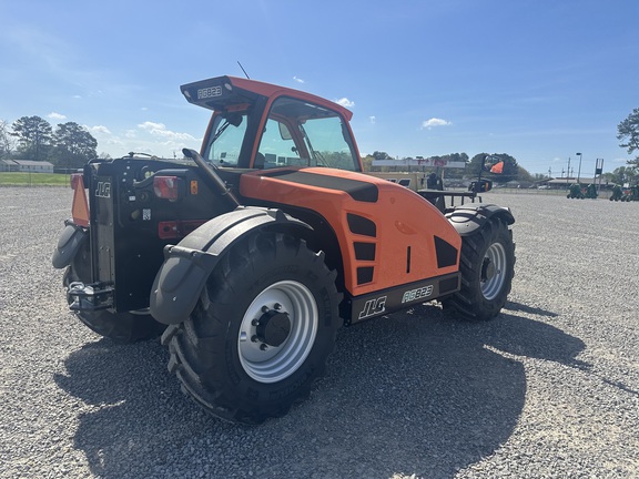 2025 JLG AG823