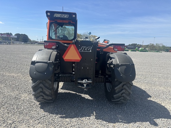 2025 JLG AG823