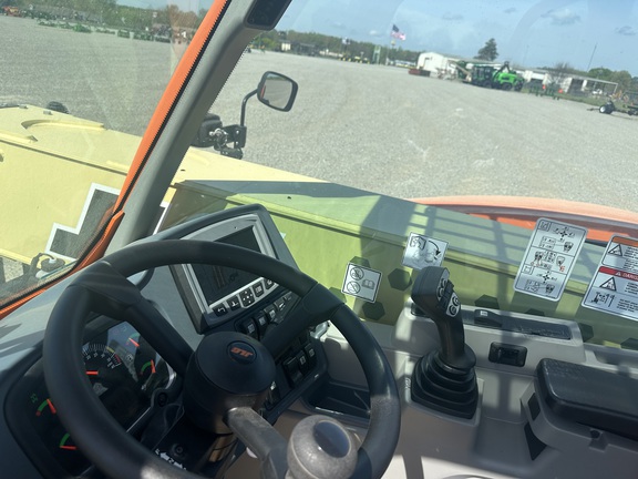 2025 JLG AG823