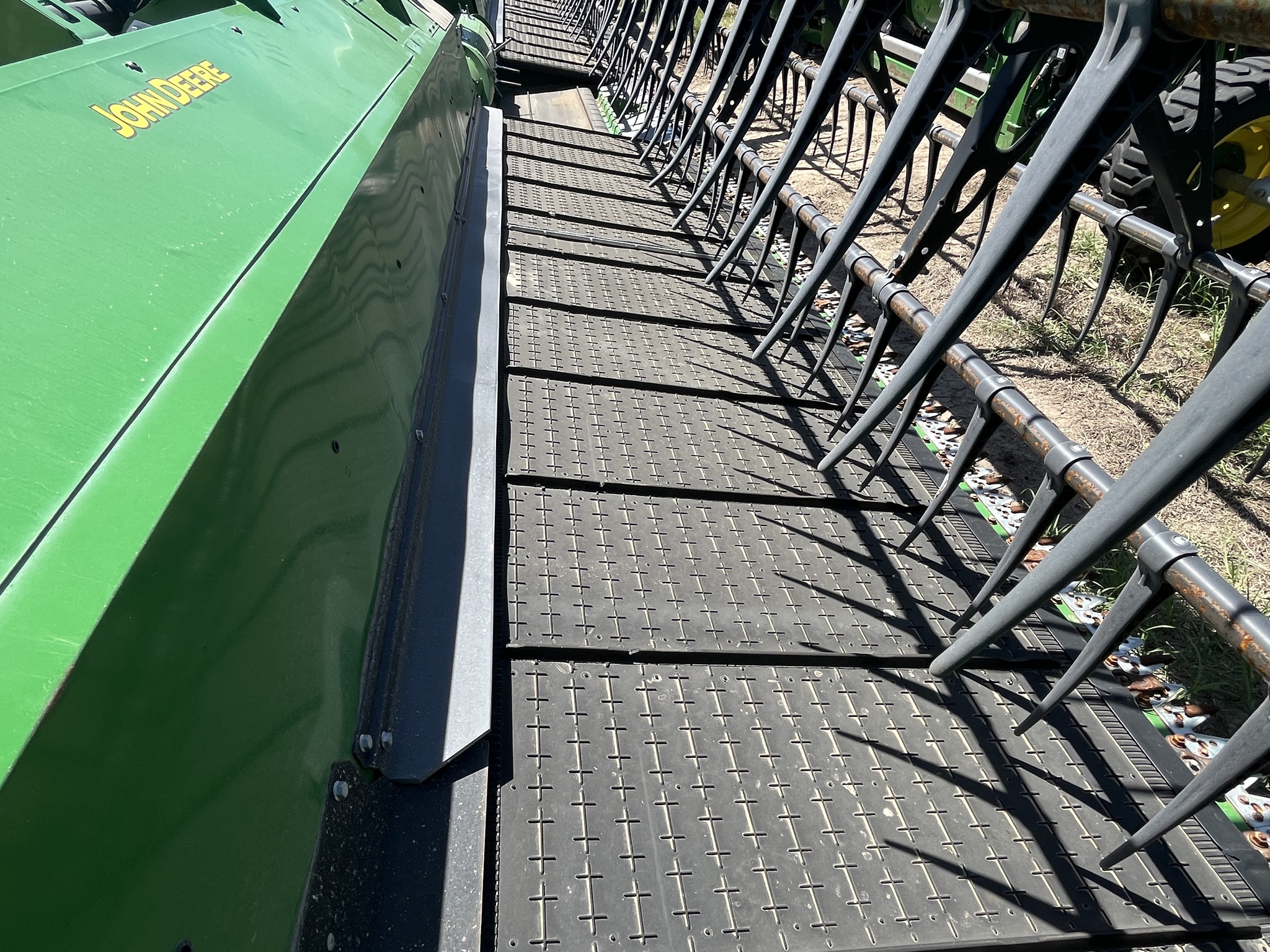 2024 John Deere HD35R Image 5