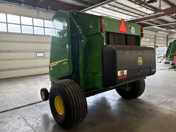 Used 2025 John Deere 561M Round Balers at Horizon Ag & Turf in Lloydminster, AB - Photo5