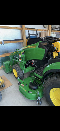 Photo of 2024 John Deere 2025R