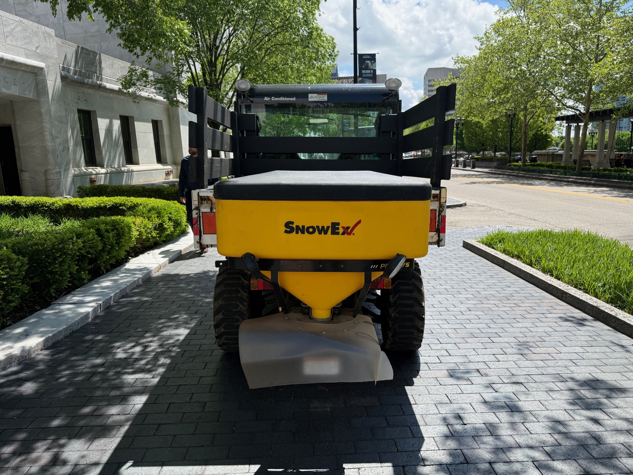 Used 2010 Bobcat 5600 TOOL CAT ATVs & Gators at Koenig Equipment in Urbana, OH - PhotoXL1