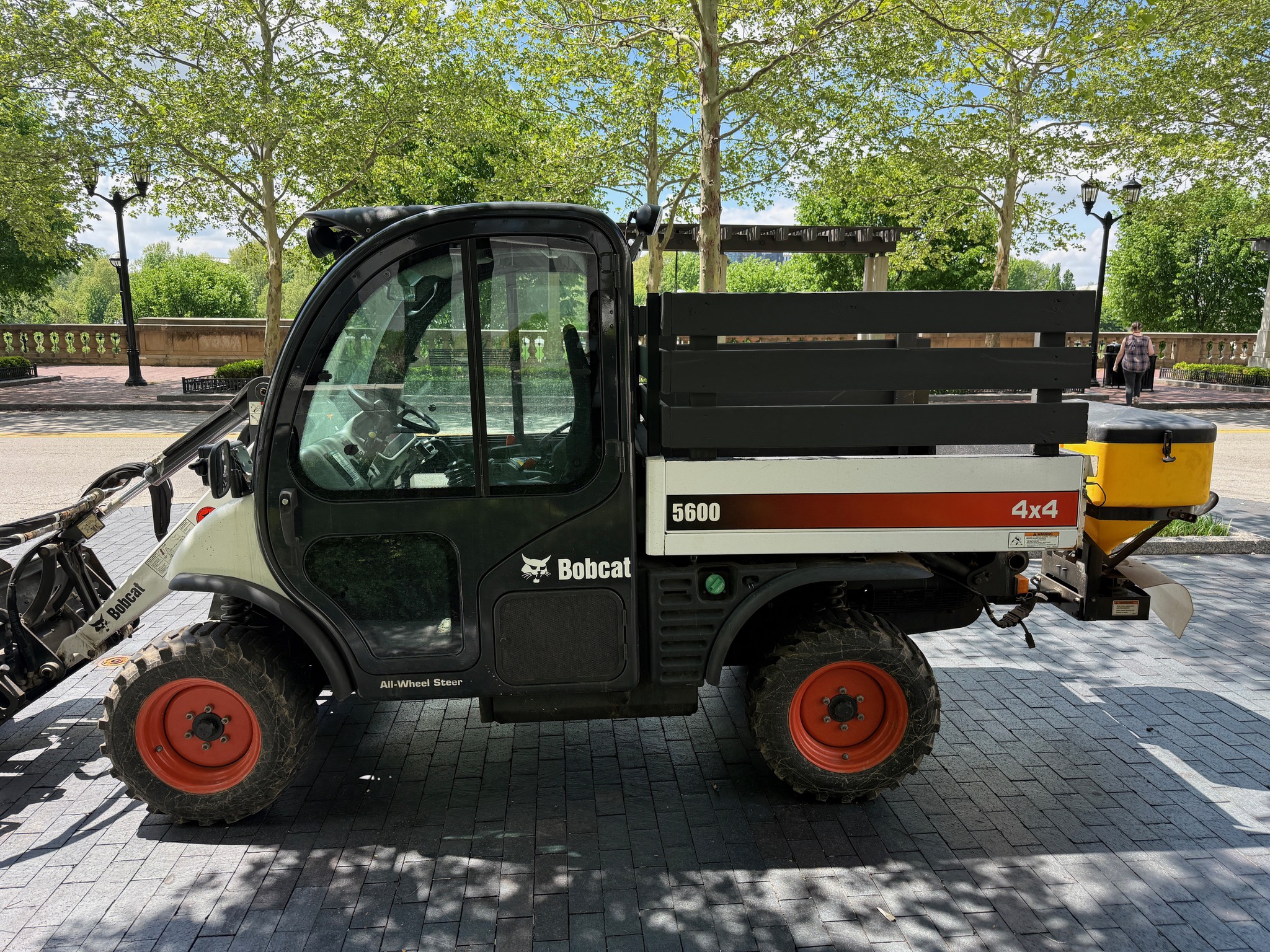 Used 2010 Bobcat 5600 TOOL CAT ATVs & Gators at Koenig Equipment in Urbana, OH - PhotoXL0