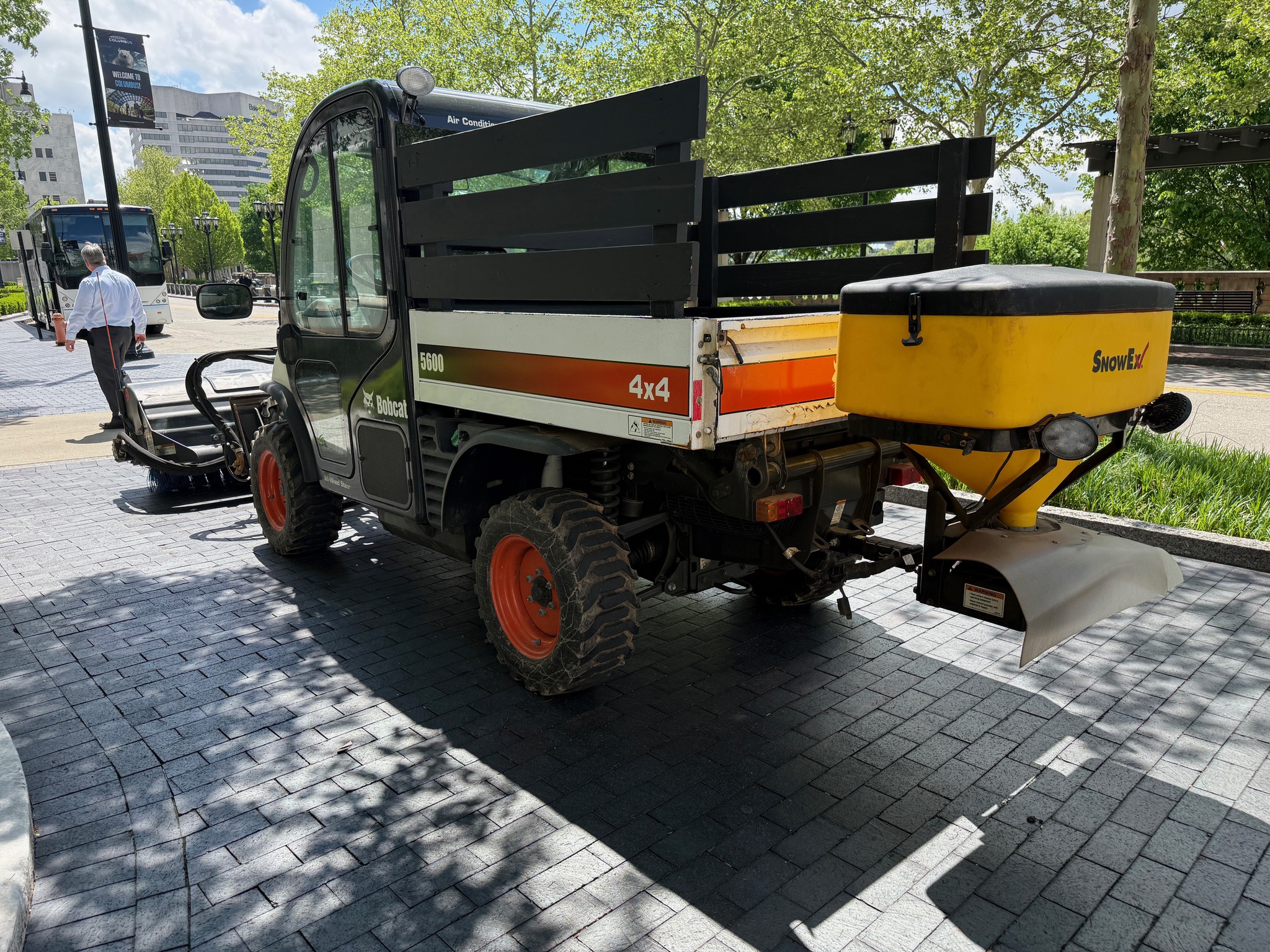 Used 2010 Bobcat 5600 TOOL CAT ATVs & Gators at Koenig Equipment in Urbana, OH - PhotoXL3