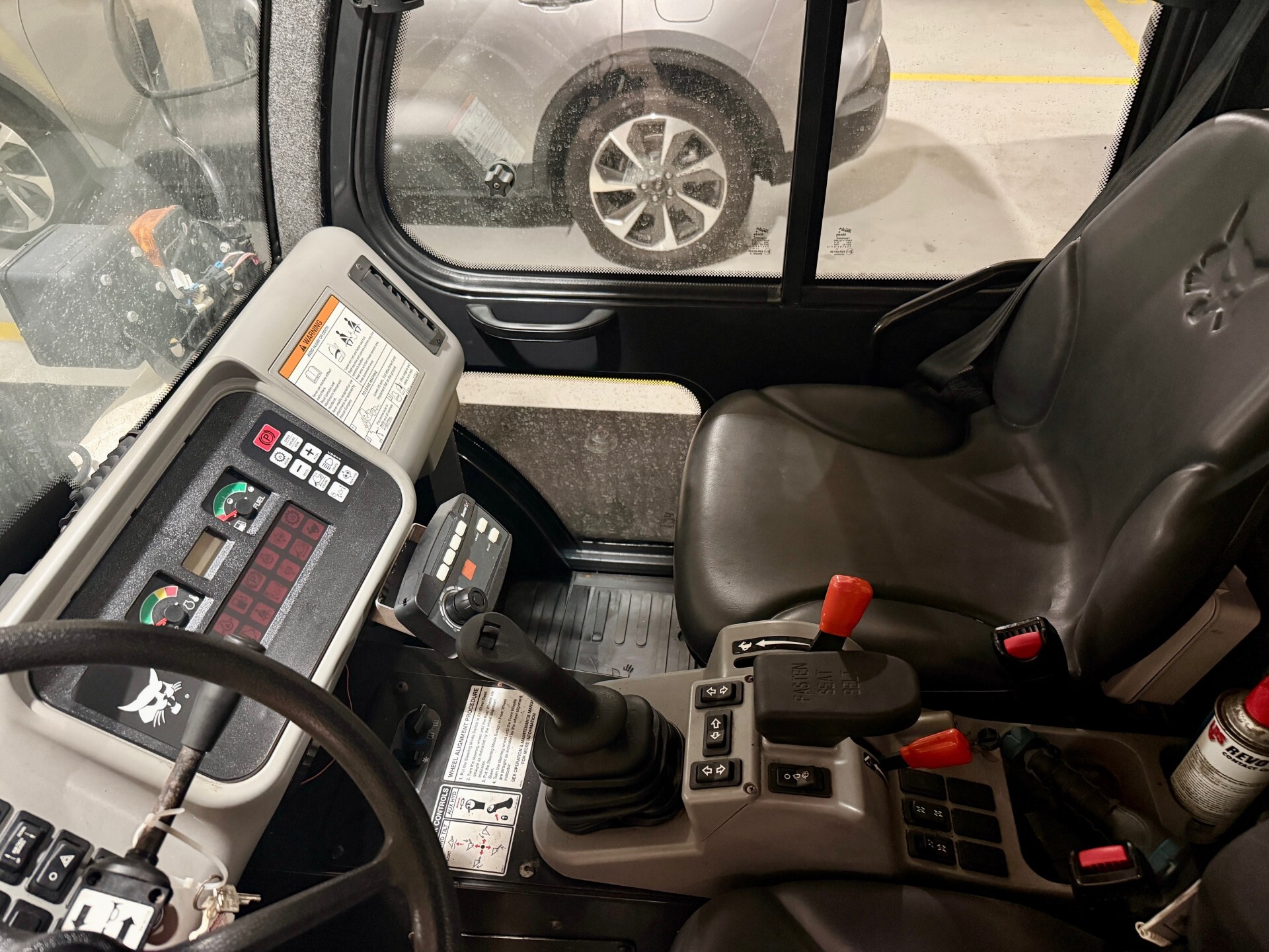 Used 2010 Bobcat 5600 TOOL CAT ATVs & Gators at Koenig Equipment in Urbana, OH - PhotoXL17
