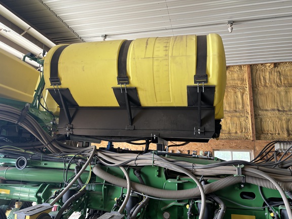 2022 John Deere 1775NT - Photo8