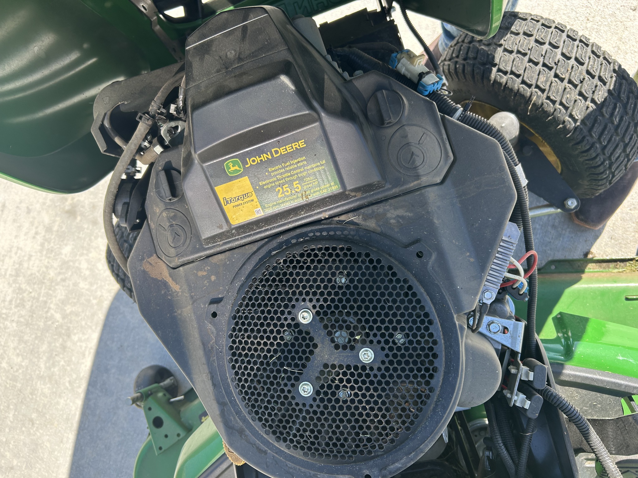  2023 John Deere X590 at Heritage Tractor in Olathe, KS