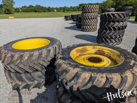 Photo of 2023 John Deere 620/70R46