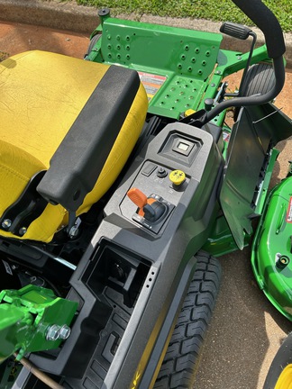 2025 John Deere Z515E-6