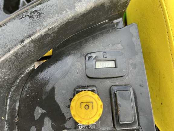 2014 John Deere Z445