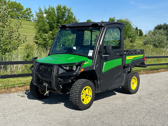 2025 John-Deere XUV 845M HVAC Cab