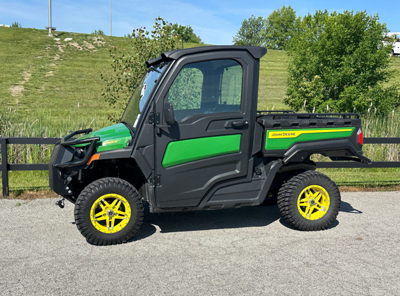2025 John-Deere XUV 845M HVAC Cab