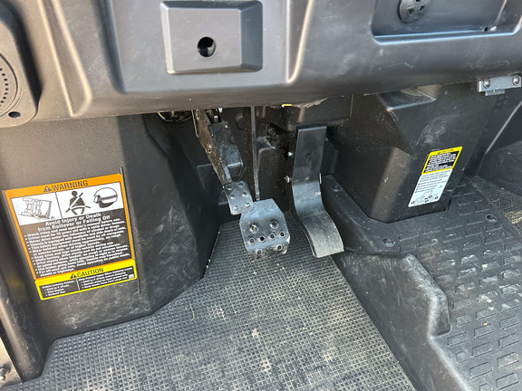 2025 John-Deere XUV 845M HVAC Cab