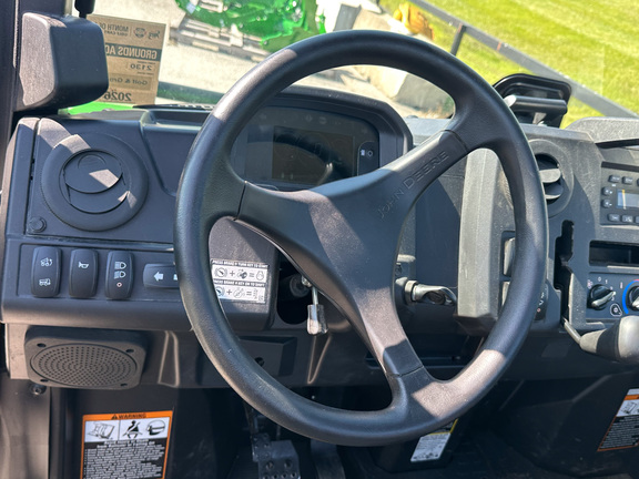 2025 John-Deere XUV 845M HVAC Cab