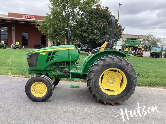 Photo of 2022 John Deere 5045E