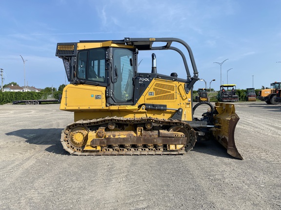 2021 John Deere 700L