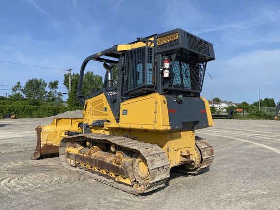 2021 John Deere 700L