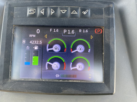 2021 John Deere 700L