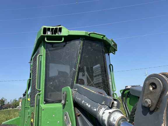 2021 John Deere 843L