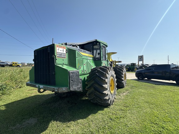 2021 John Deere 843L