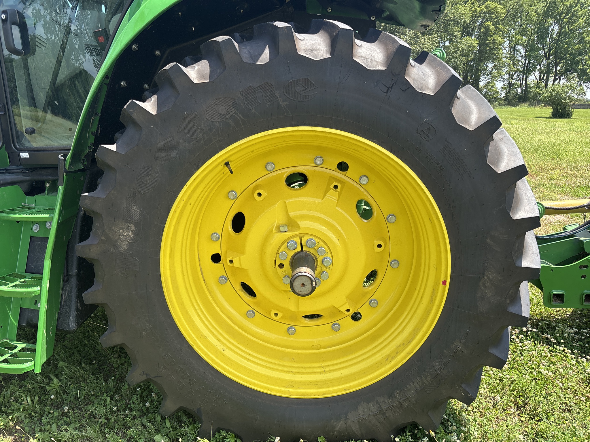 Used 2026 John Deere 6M 155 Utility Tractors at Koenig Equipment in Urbana, OH - PhotoXL9