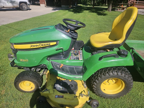 Photo of 2014 John Deere X540