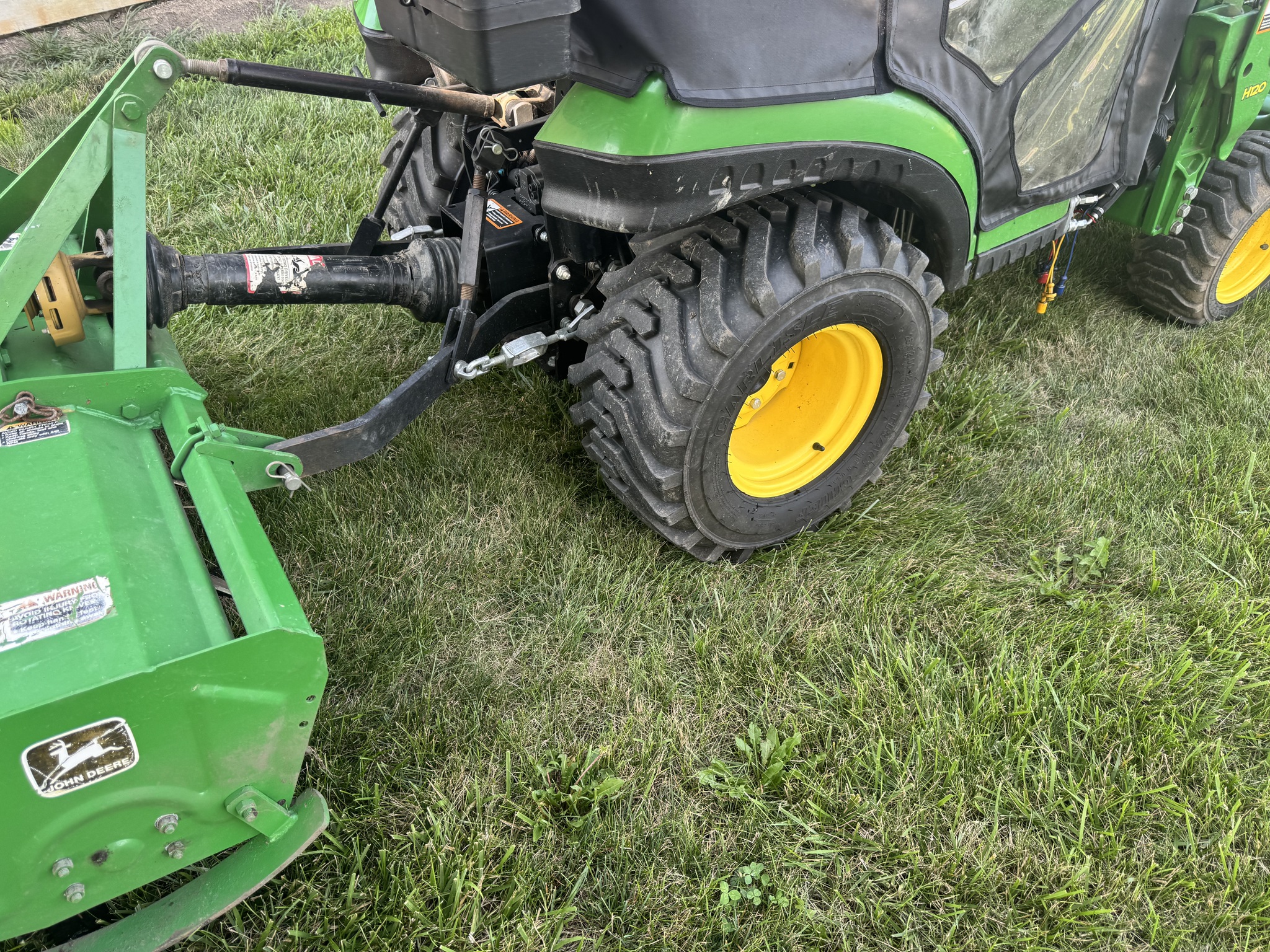 Used 2016 John Deere 1025R Compact Utility Tractors at Koenig Equipment in Urbana, OH - PhotoXL9