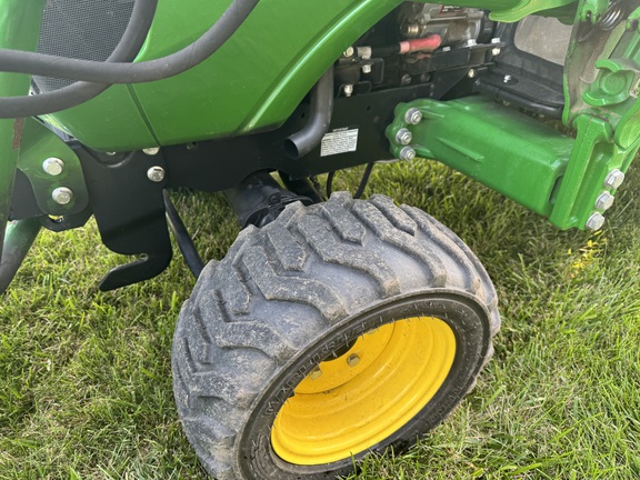 Used 2016 John Deere 1025R Compact Utility Tractors at Koenig Equipment in Urbana, OH - Photo10