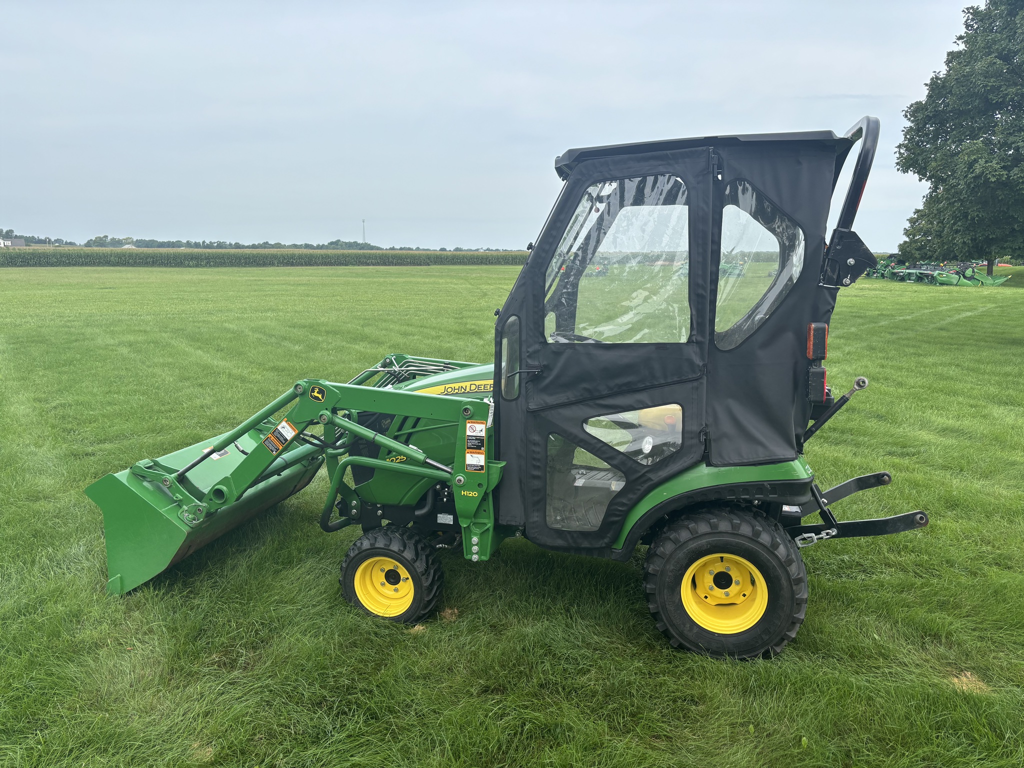 Used 2016 John Deere 1025R Compact Utility Tractors at Koenig Equipment in Urbana, OH - PhotoXL2
