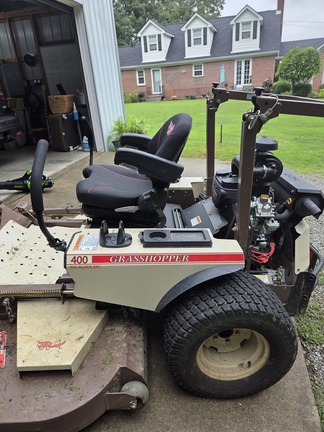 2025 Grasshopper 440B