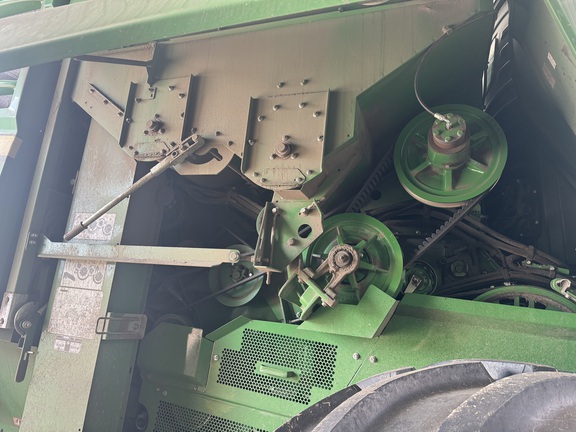 Photo of 2023 John Deere T670