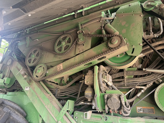Photo of 2023 John Deere T670