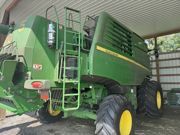 Photo of 2023 John Deere T670