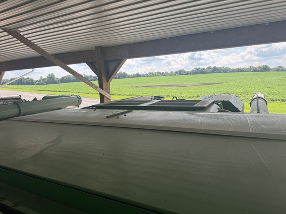 Photo of 2023 John Deere T670