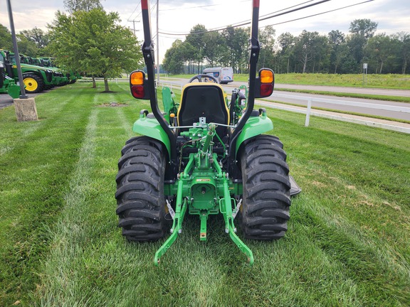 2016 John-Deere 3046R